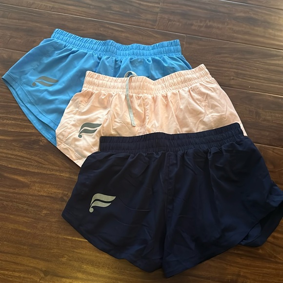Bundle of size small shorts - Picture 1 of 2